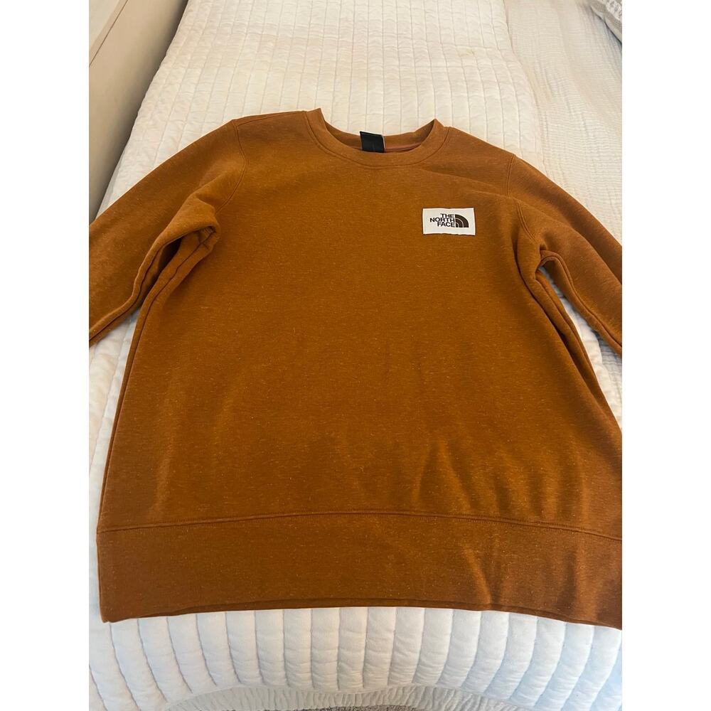 NWT Large Women’s Heritage Crewneck